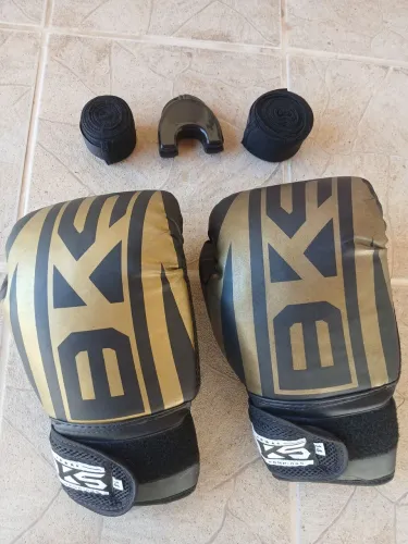 Par de luvas boxe muay thai 14oz + bucal + bandagem