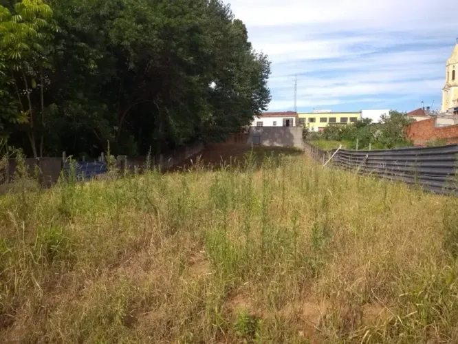 Terreno 650 m²/ Zona Central/ Excelente localização/ Araçoiaba da Serra