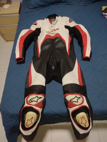 Macacão Alpinestars Tech1-R - Tamanho 50 Usado Ótimo Estado (Usado)