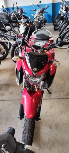 Yamaha FZ 25 Vermelha 2021 Shalon veículos