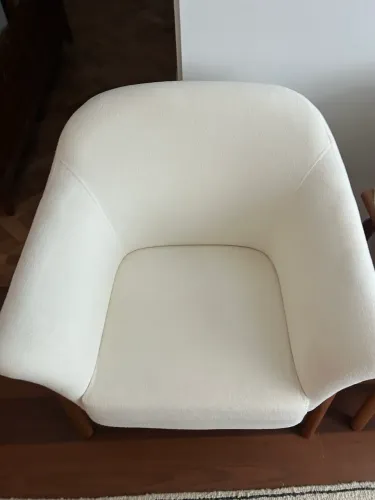Par de Poltronas AbraCasa Completamente Novas