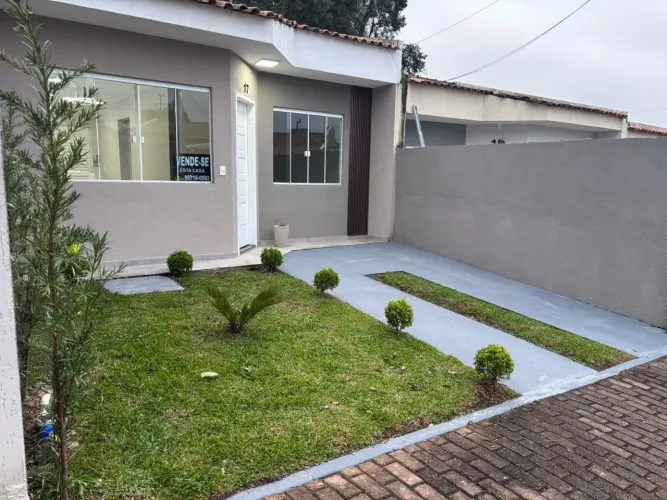 Alugo casa na fazenda rio grande bairro Iguaçu