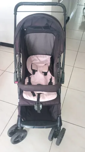 Carrinho e bebê conforto