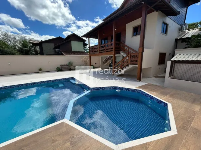 Casa 3 quartos no bairro Campeche - Florianópolis