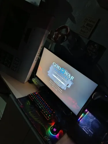 V/T COMPUTADOR GAMER COMPLETO RYZEN 5 COM MONITOR GAMER 27 POLEGADAS 180 HZ