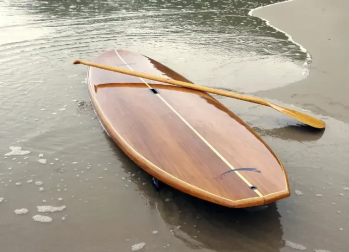 Stand up paddle em madeira