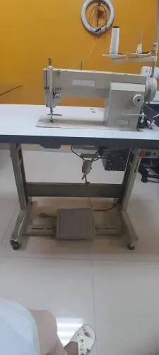 Troco máquina de costura reta por mao de obra pedreiro