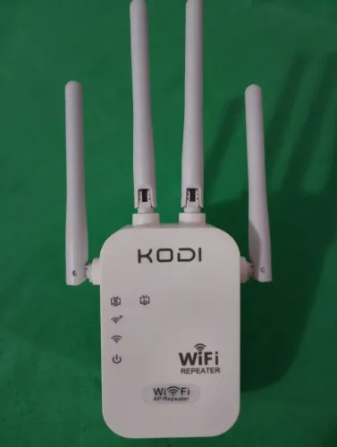 Vendo repetidor wireless por 50 reais de 4 antenas top .para vir buscar ok