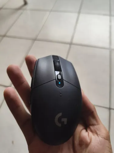 Logitech g305