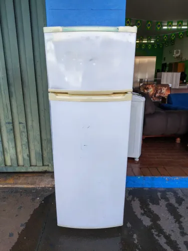 Vendo geladeira duplex Consul 360 litros