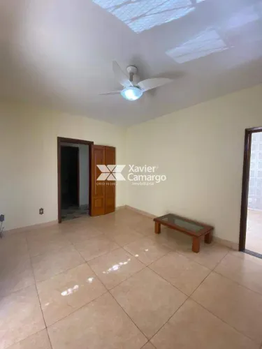 Casa à venda com 2 quartos no Centro - Rio Claro/SP