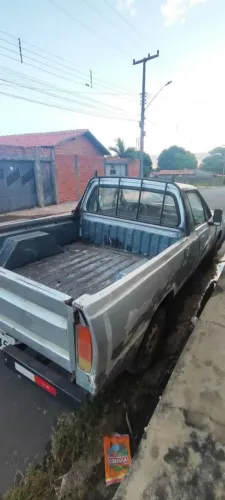 Ford Pampa 4X4 Jeep GL / L 1.6 (álcool) 1987