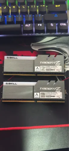 Memória G.Skill Trident Z RGB 32GB 2x16 DDR4 4000MHz CL18