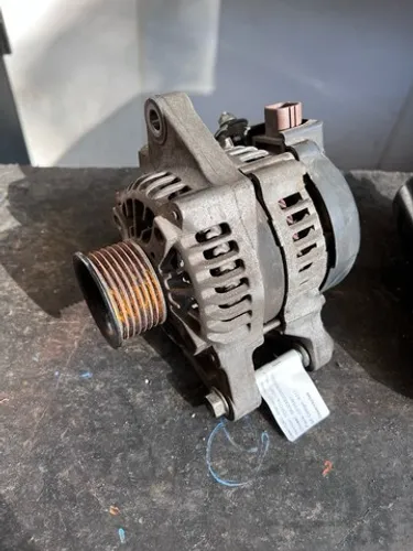 Alternador Toyota Hilux 2.7 gasolina