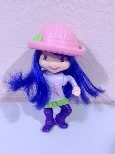 Boneca Uvinha da coleção Moranguinho McDonald's Turma da Moranguinho de 2007 novinha
