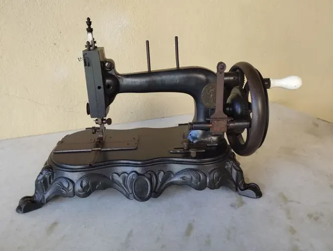 Máquina de costura manual