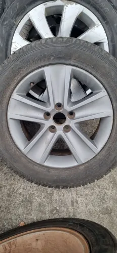 Roda vw fox R15 com pneu unidade 