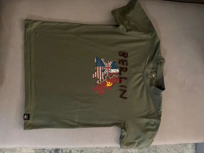 Camiseta importada da cidade de Berlin