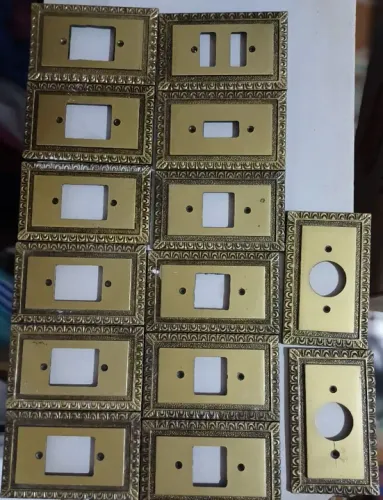 Espelho tomadas e interruptor tipo colonial plástico 