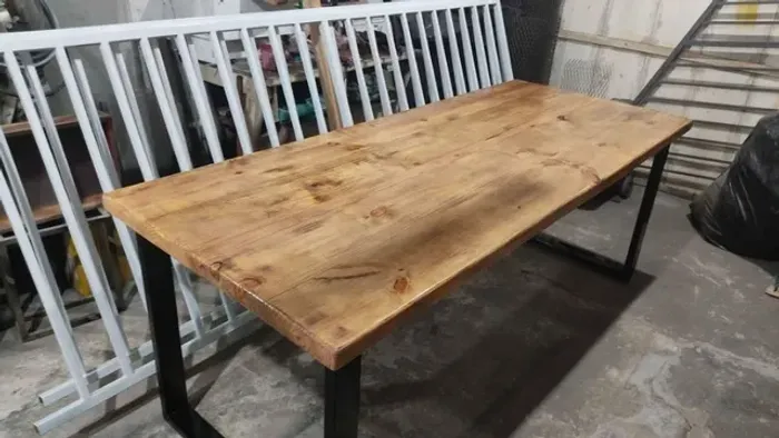 Mesa estilo industrial 