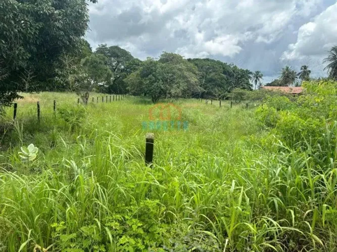 CÓD: 2334. Terreno á 200 m da Rodovia CE-040 para Venda na cidade de Aquiraz / CE.