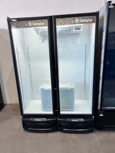 Cervejeira 2 portas de vidro 950L - nova - pronta entrega 