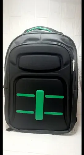 mochila notebook impermeavel18"id-3827m saida usb e fone key-preto com verde