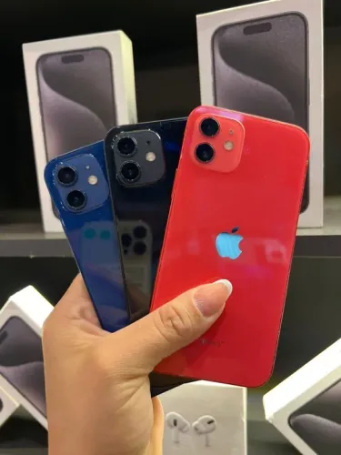 iPhones 12