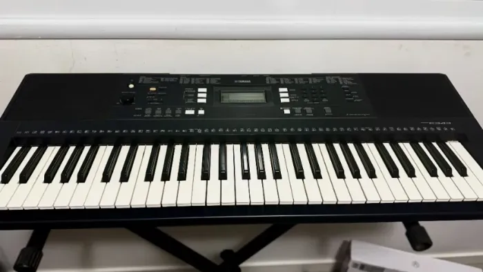 Teclado Yamaha - PSR E343