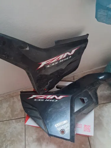 TAMPAS LATERAL FAN 160 E PEDAL DE Freio,