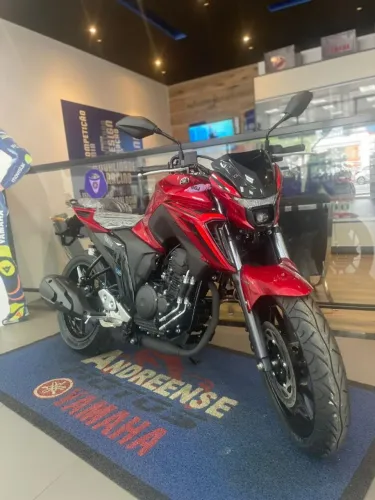 FZ25 CONNECTED -PRONTA ENTREGA -LUISA