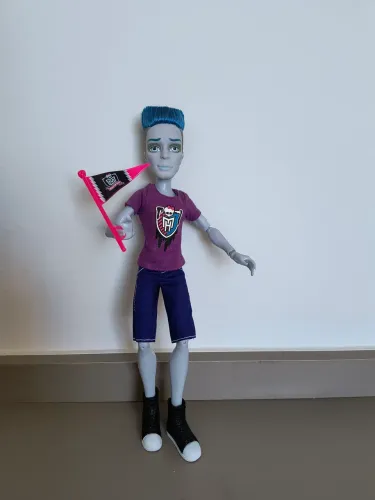 Boneco Monster High Sloman