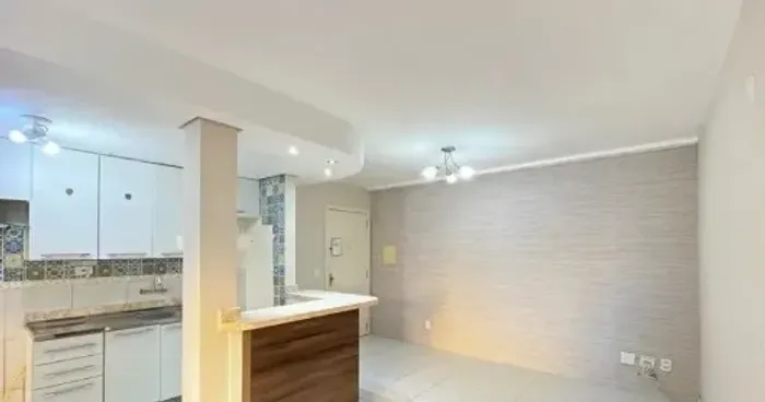 Vende-se apartamento no Freguesia do Ó, com 02 dormitórios, bwc e vaga