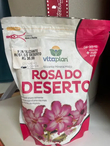 Fertilizante mineral misto Rosa do Deserto