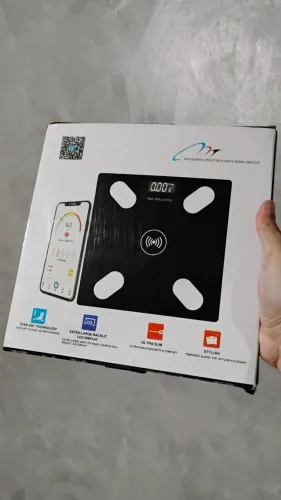 Balança Digital Medidora Corporal Bioimpedância até 180kg - Com Pilhas - Nova