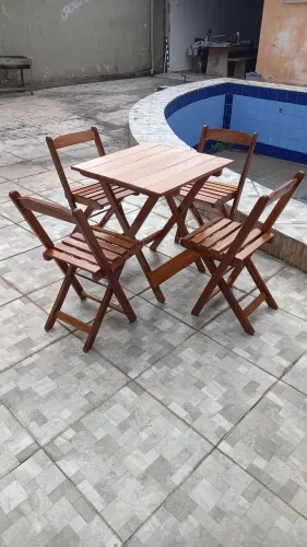 MESA DOBRÁVEL MADEIRA C/ CADEIRAS 
