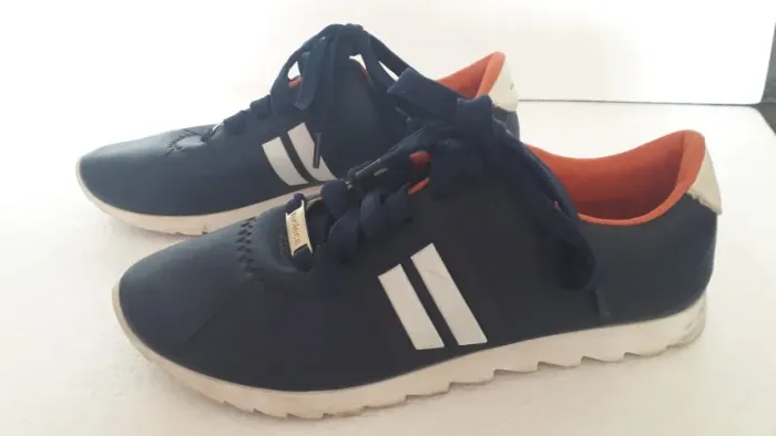 Tênis Moleca feminino azul marinho nº 36 em material sintético usado em bom estado