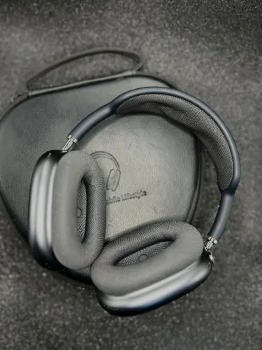 AirPods Max A2096 Acompanha bolsa para guardar o fone Seminovo