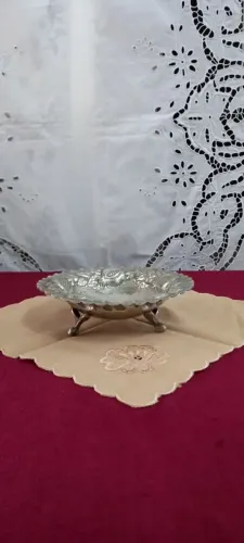 Antiga Fruteira De Metal Boliviano detalhes de flores