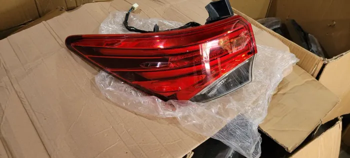 Lanterna Esquerda Hilux SW4 16/20 Original