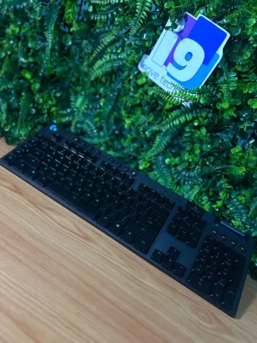 Teclado Mecânico Gamer Sem Fio Logitech G915 X LIGHTSPEED com RGB LIGHTSYNC 