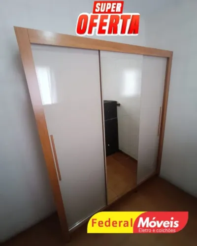 Guarda Roupa com Espelho - 3 Portas de Correr, Novo e Sofisticado!