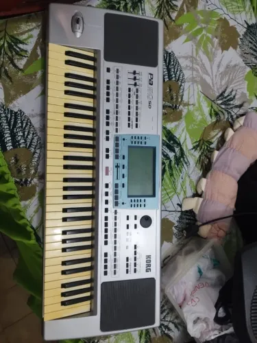 Teclado Korg PA50 Conservadíssimo