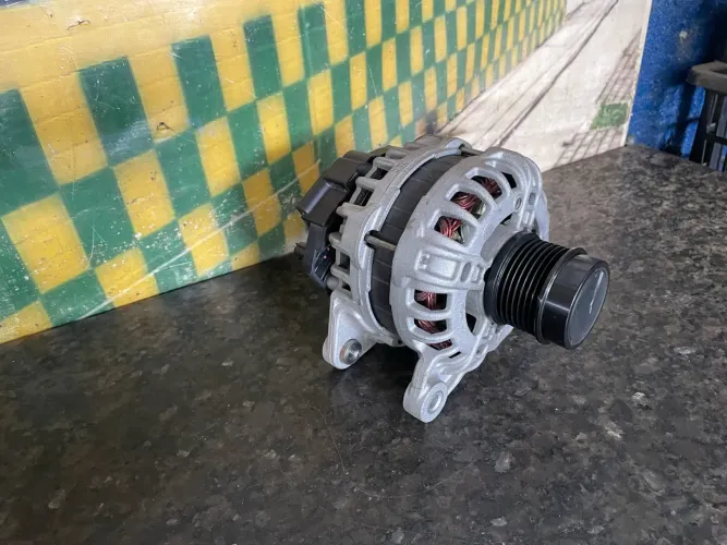 Alternador Nissan Kicks sense 2025 com 2 mil km rodado 231005r81a 