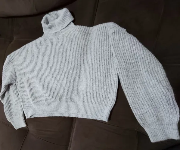 Blusão cropped tricô 