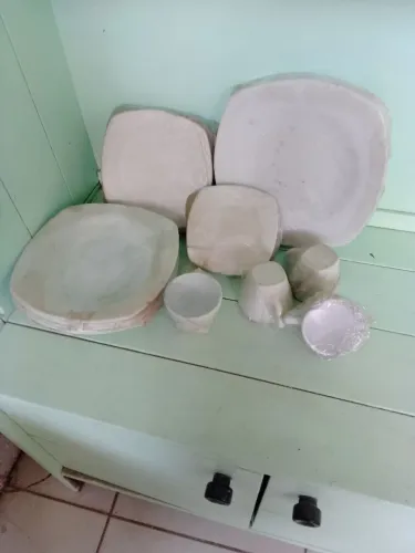 Conjunto de porcelana branca colecionador 