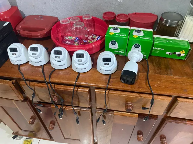 Câmeras FULL COLOR+áudio 9 unidades. 