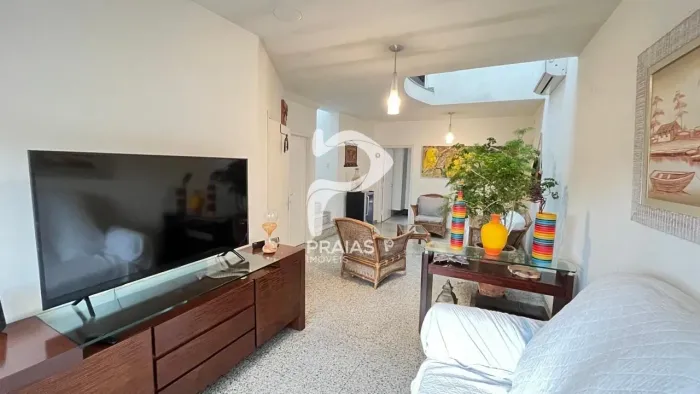 Casa de alto padrão à venda, em condomínio fechado no Guarujá