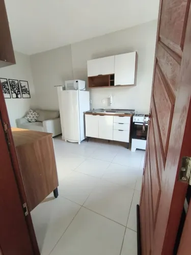 Apto 1 suite mobiliado, anual. 1 pessoa, sem fiador sem pet