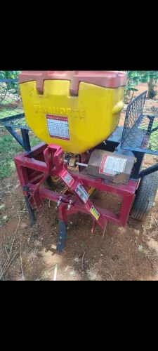 Plantadeira de mandioca aipim macaxeira rama maniva visanorte 